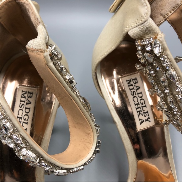 Badgley Mischka Satin Open Toe Jeweled Ankle Cuff Heels Size 9 - Picture 2 of 10